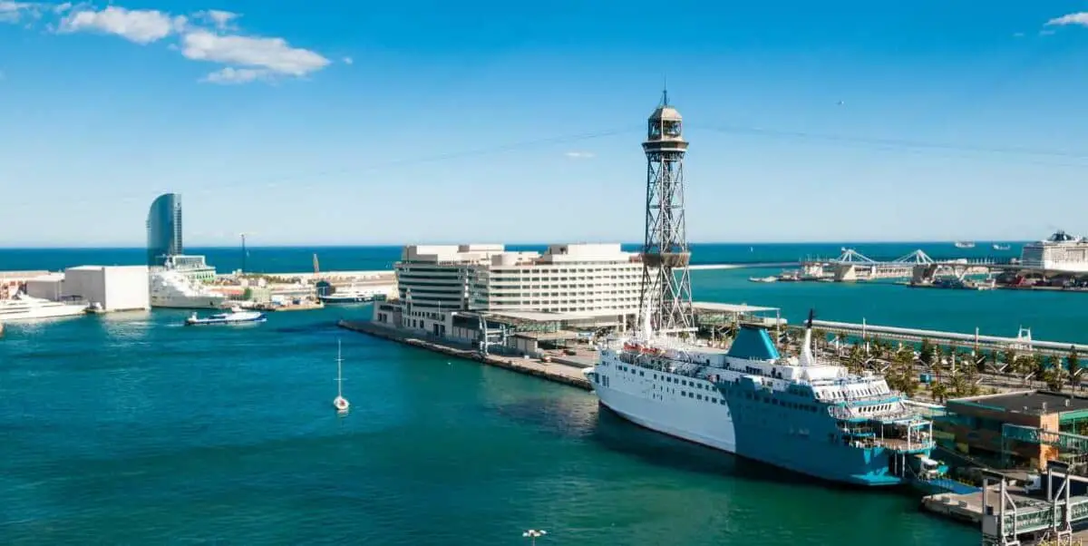 Norwegian Cruise Ships Dock Barcelona
